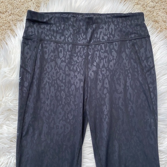 {Sweaty Betty} All Day High Waist Embossed Leggings in Black - Women’s Small - Picture 3 of 9